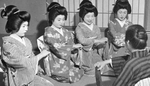 日本二戰(zhàn)后恢復(fù)人口的電影（日本二戰(zhàn)后恢復(fù)人口的電影叫什么）