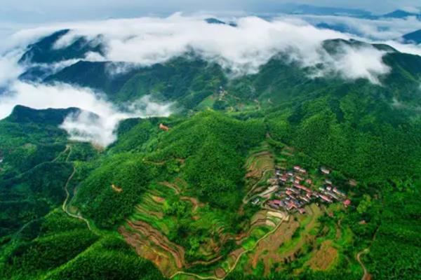 杭州周邊游玩的地方（杭州必去的十大景點）